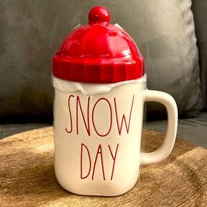Rae Dunn - SNOW DAY - topper mug